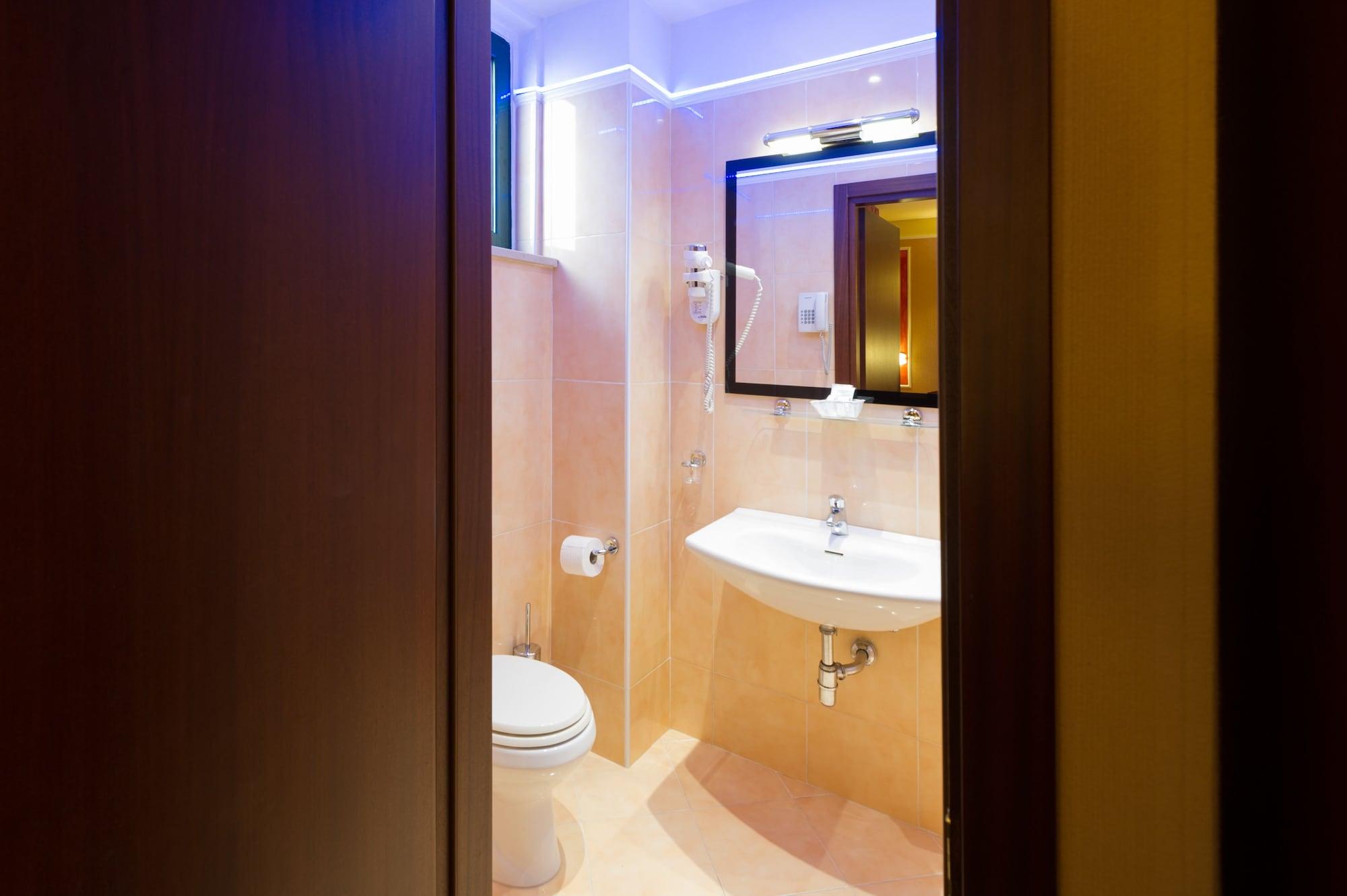 Boutique Hotel Puccini มอนเตกาตินี แตร์เม ภายนอก รูปภาพ
