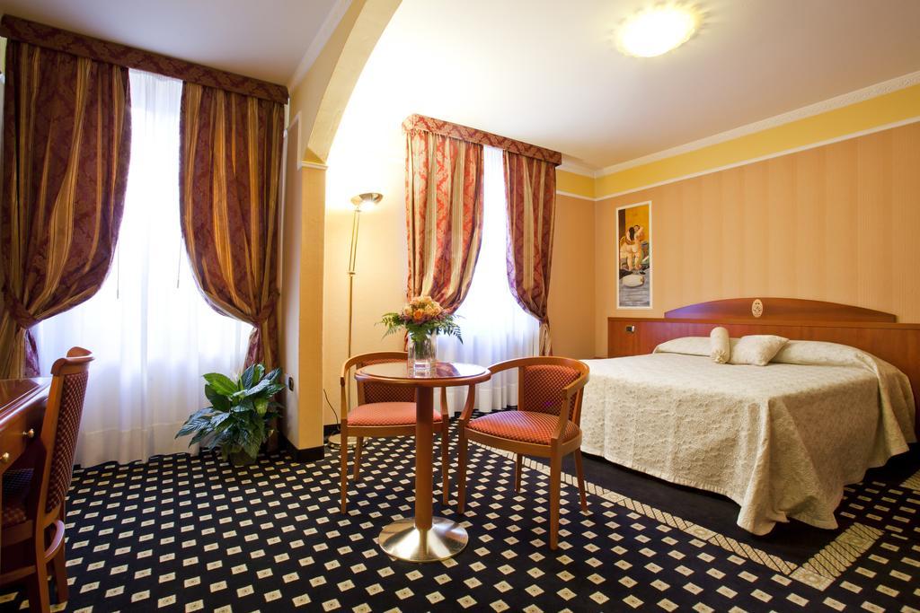 Boutique Hotel Puccini มอนเตกาตินี แตร์เม ภายนอก รูปภาพ