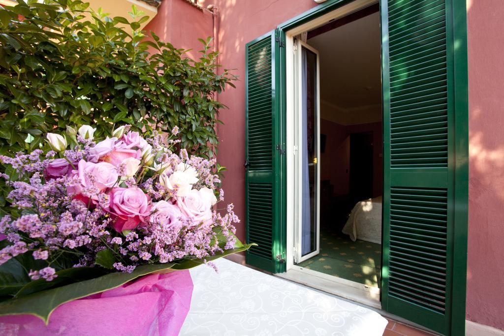 Boutique Hotel Puccini มอนเตกาตินี แตร์เม ภายนอก รูปภาพ
