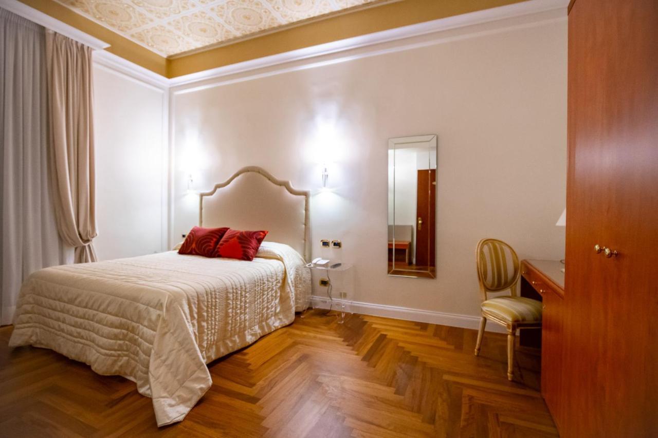 Boutique Hotel Puccini มอนเตกาตินี แตร์เม ภายนอก รูปภาพ